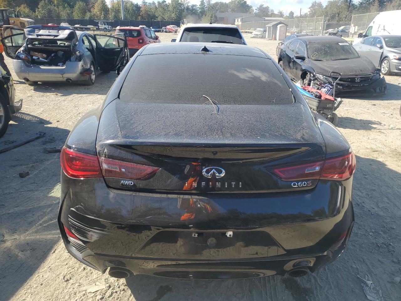 2018 Infiniti Q60 - Image 6