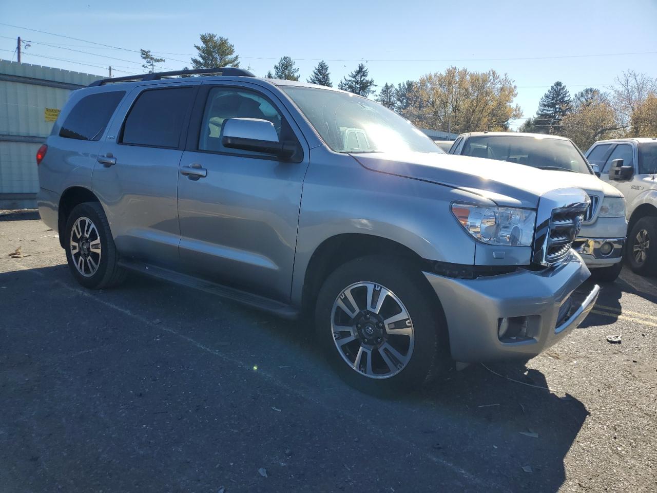 2013 Toyota Sequoia - Image 4