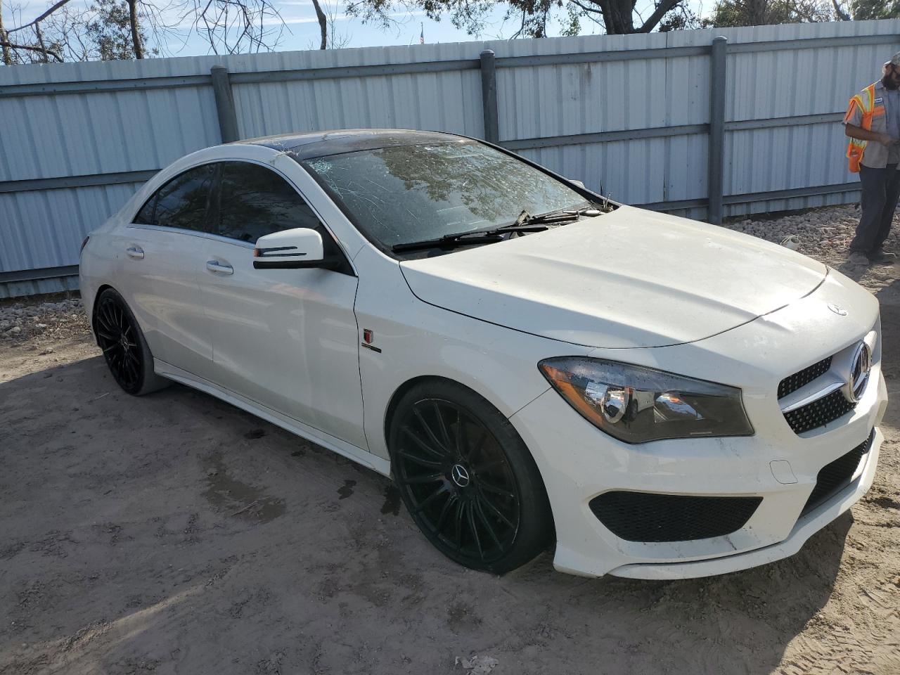 VIN WDDSJ4EB3FN170636 2015 MERCEDES-BENZ CLA-CLASS no.4