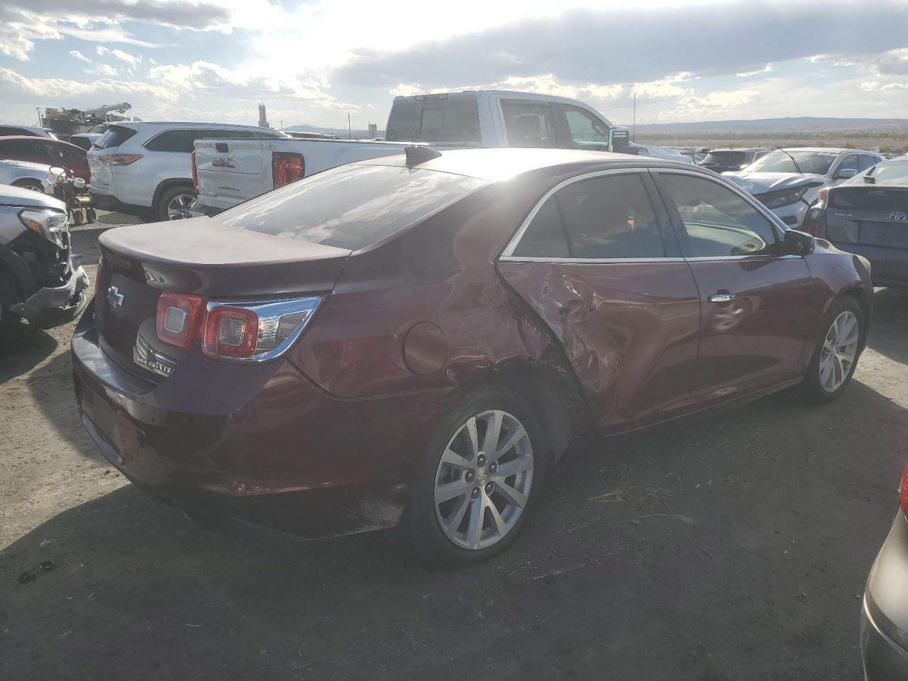 2016 Chevrolet Malibu - Image 3