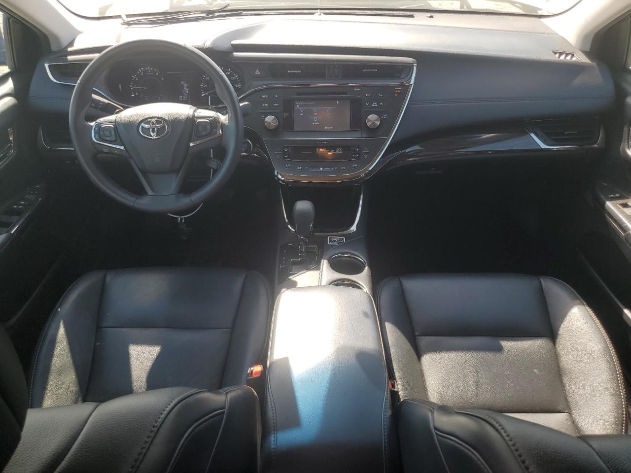 2015 Toyota Avalon - Image 8
