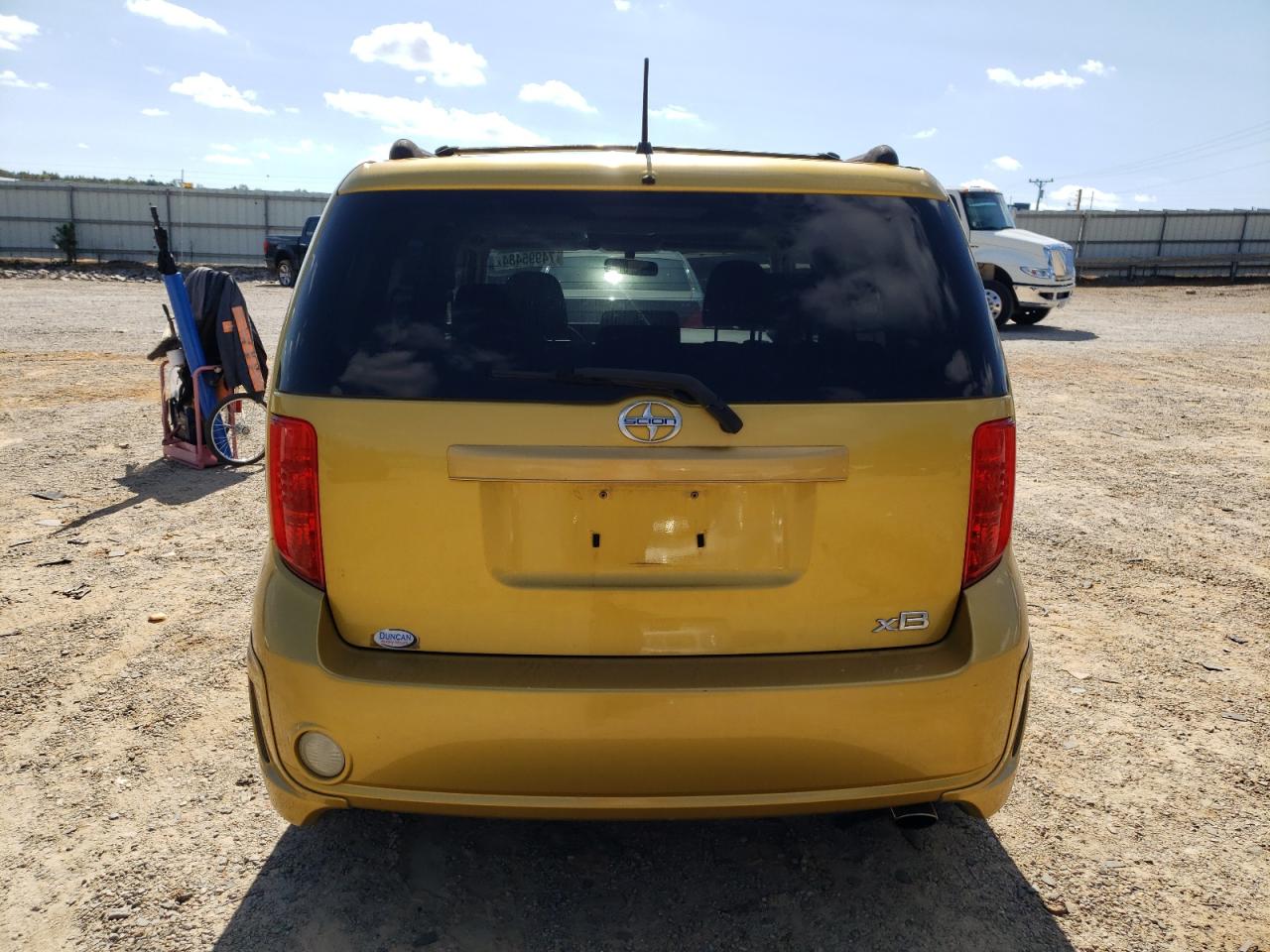 JTLKE50E681055632 2008 Toyota Scion Xb