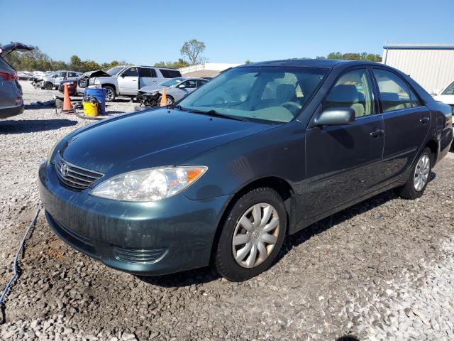 2005 Toyota Camry Le للبيع في Hueytown، AL - Undercarriage