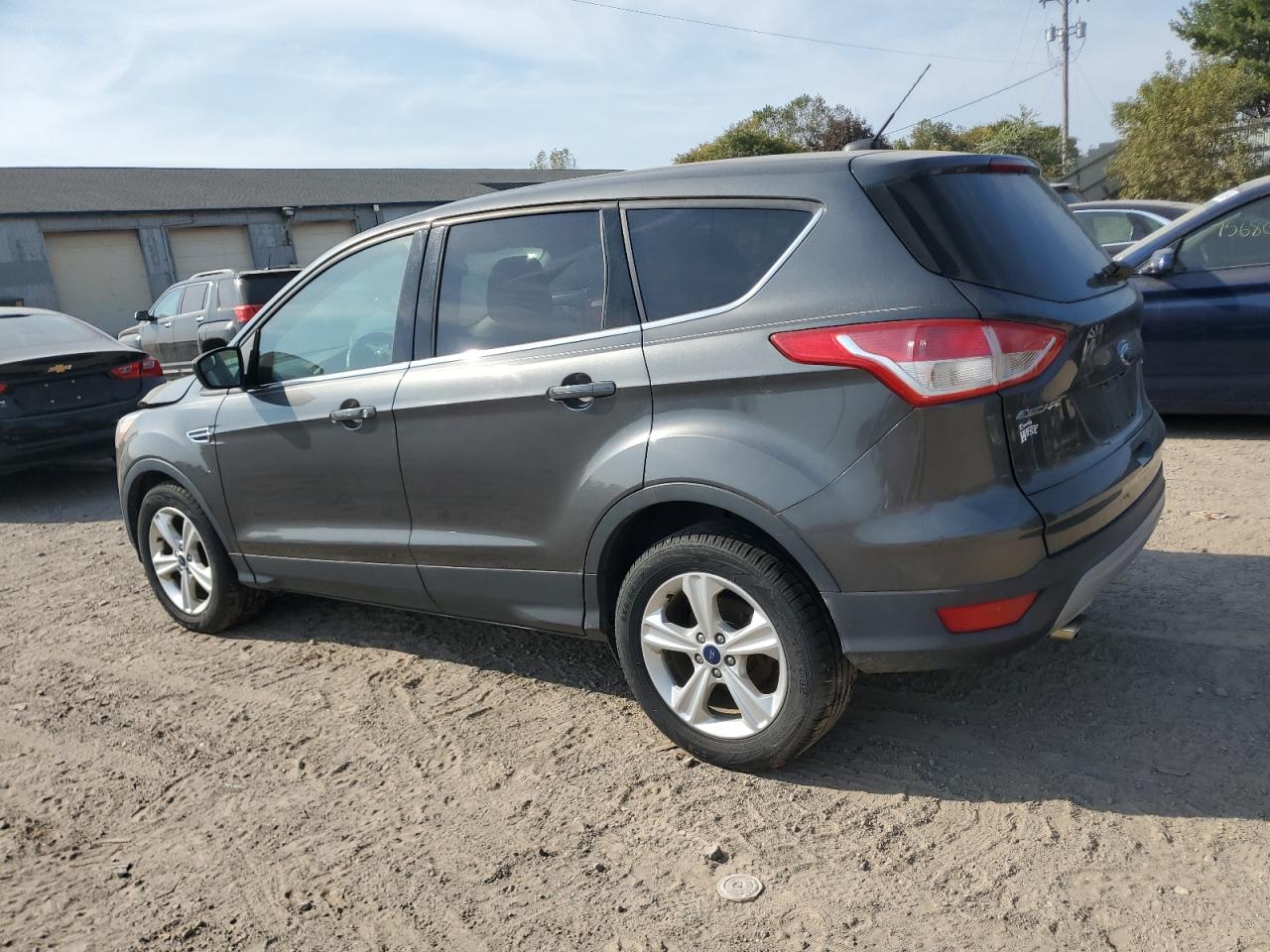 1FMCU0GX2GUB70590 2016 FORD ESCAPE - Image 2