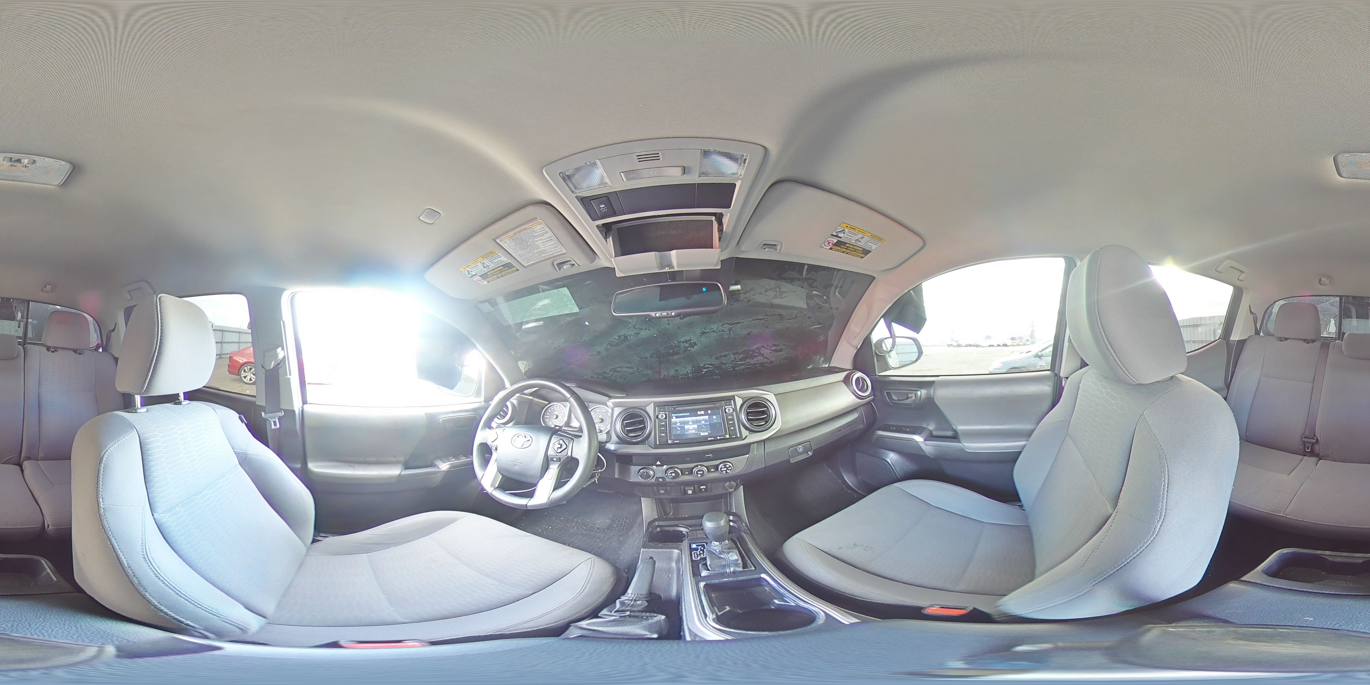 2019 Toyota Tacoma - Image 13