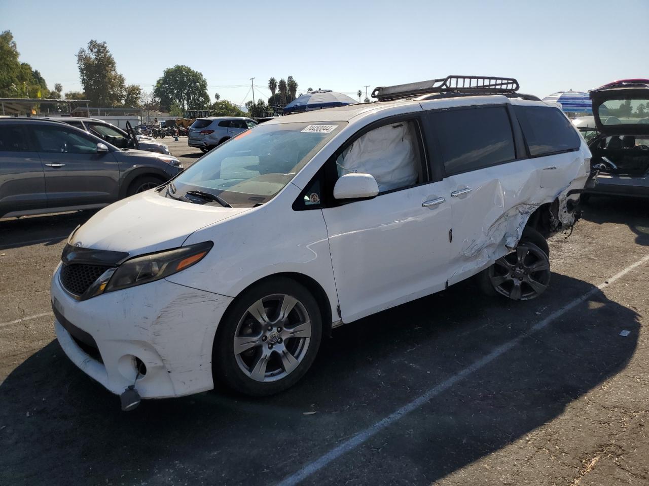 2017 TOYOTA SIENNA