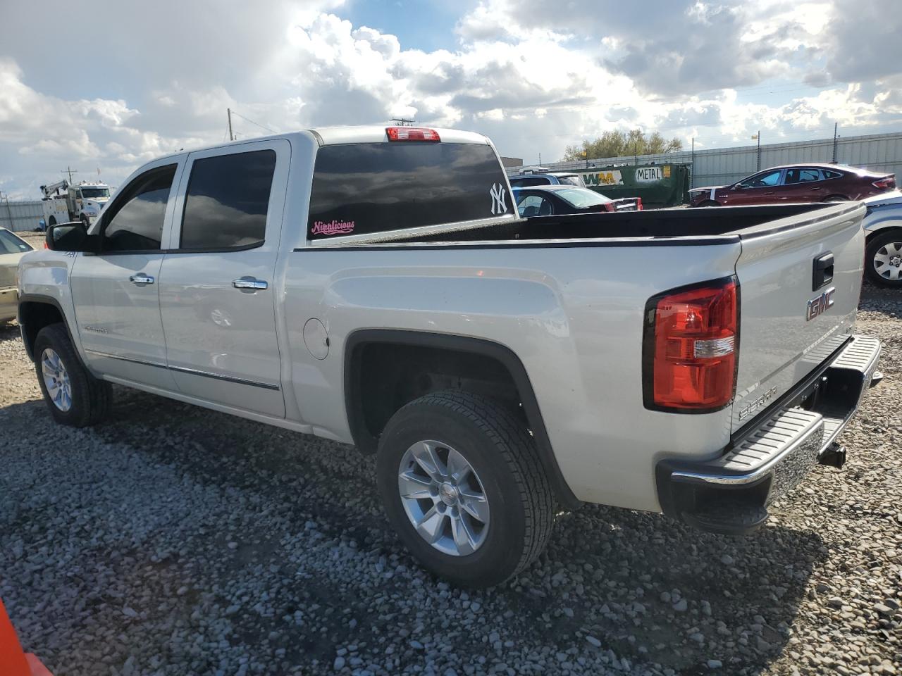 2014 GMC Sierra - Image 2