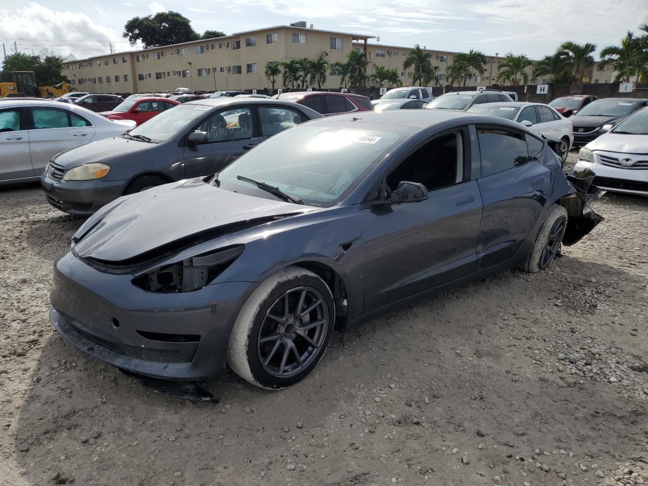 5YJ3E1EA1PF426667 2023 TESLA MODEL 3 - Image 1