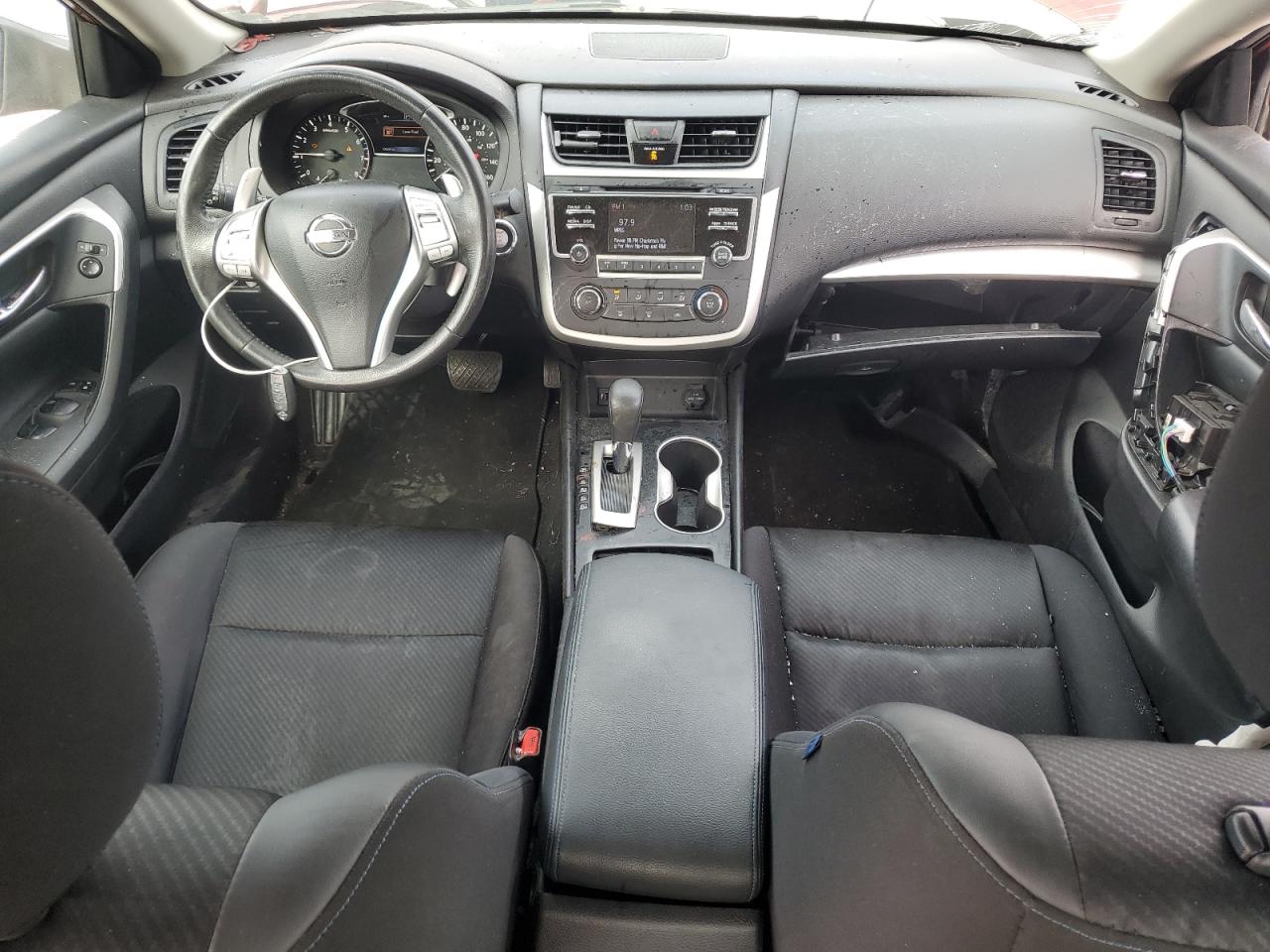 2016 Nissan Altima - Image 8