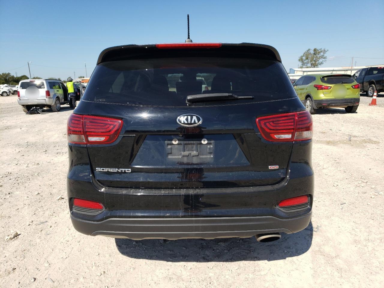 5XYPG4A3XKG582101 2019 Kia Sorento L