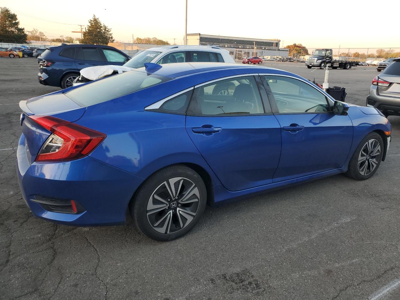 2018 Honda Civic Ex VIN: JHMFC1F38JX037457 Lot: 77348034