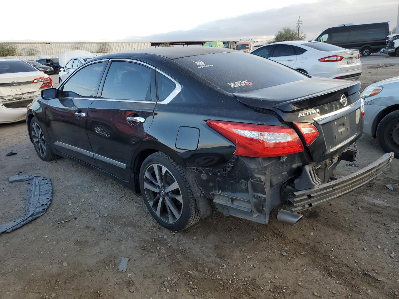 2016 Nissan Altima - Image 2