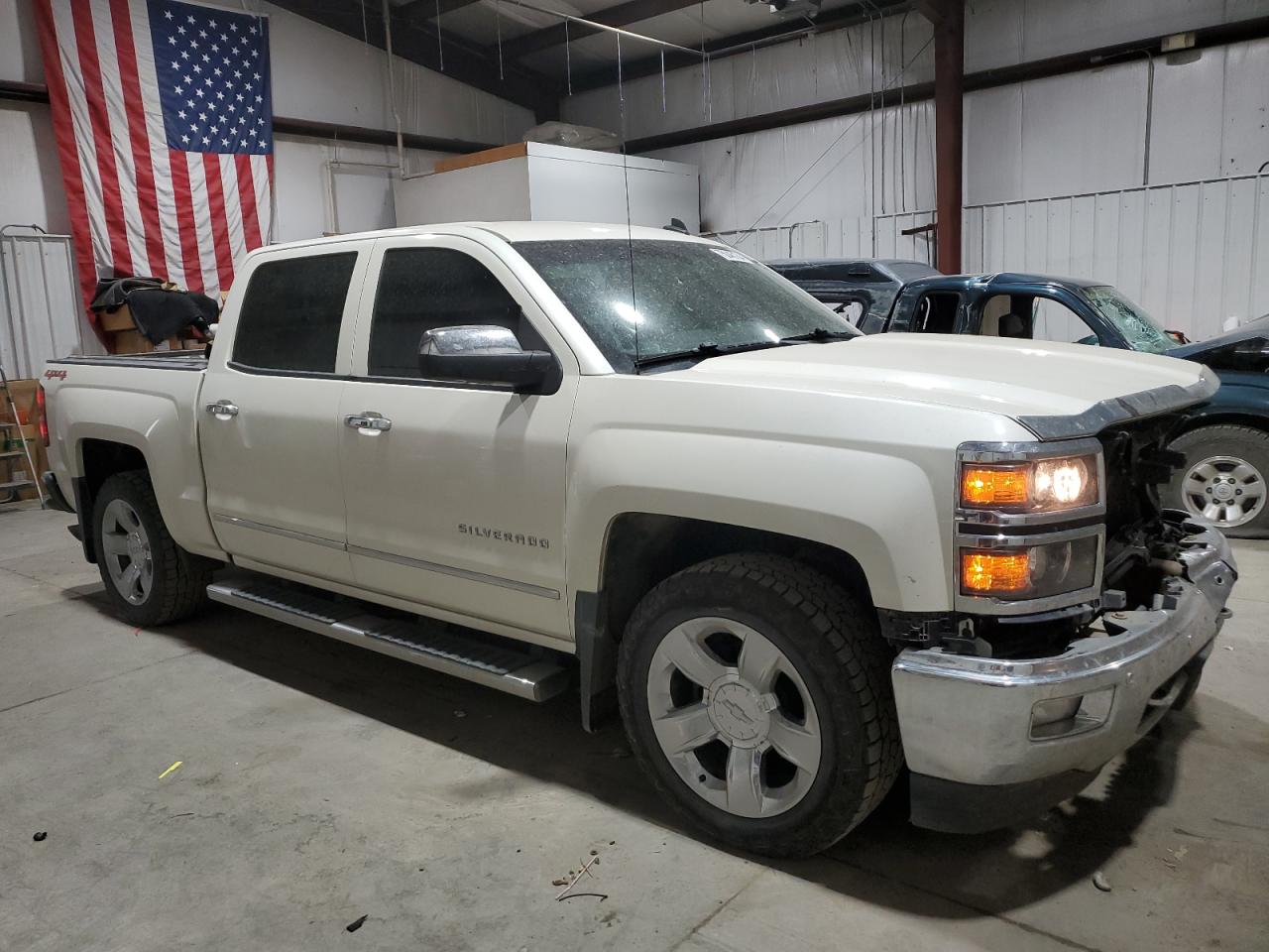 2014 Chevrolet Silverado - Image 4