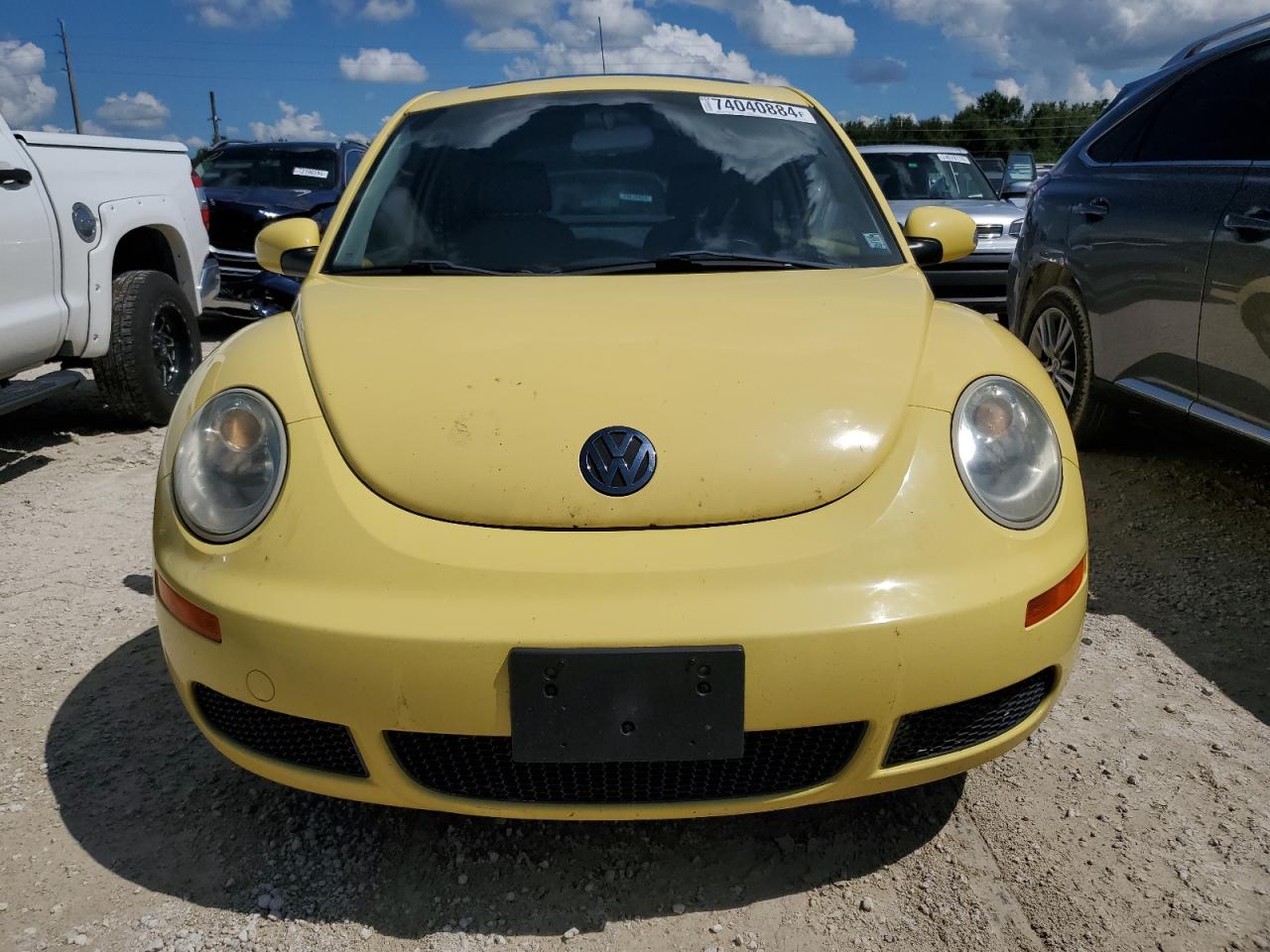 2006 Volkswagen Beetle - Image 5