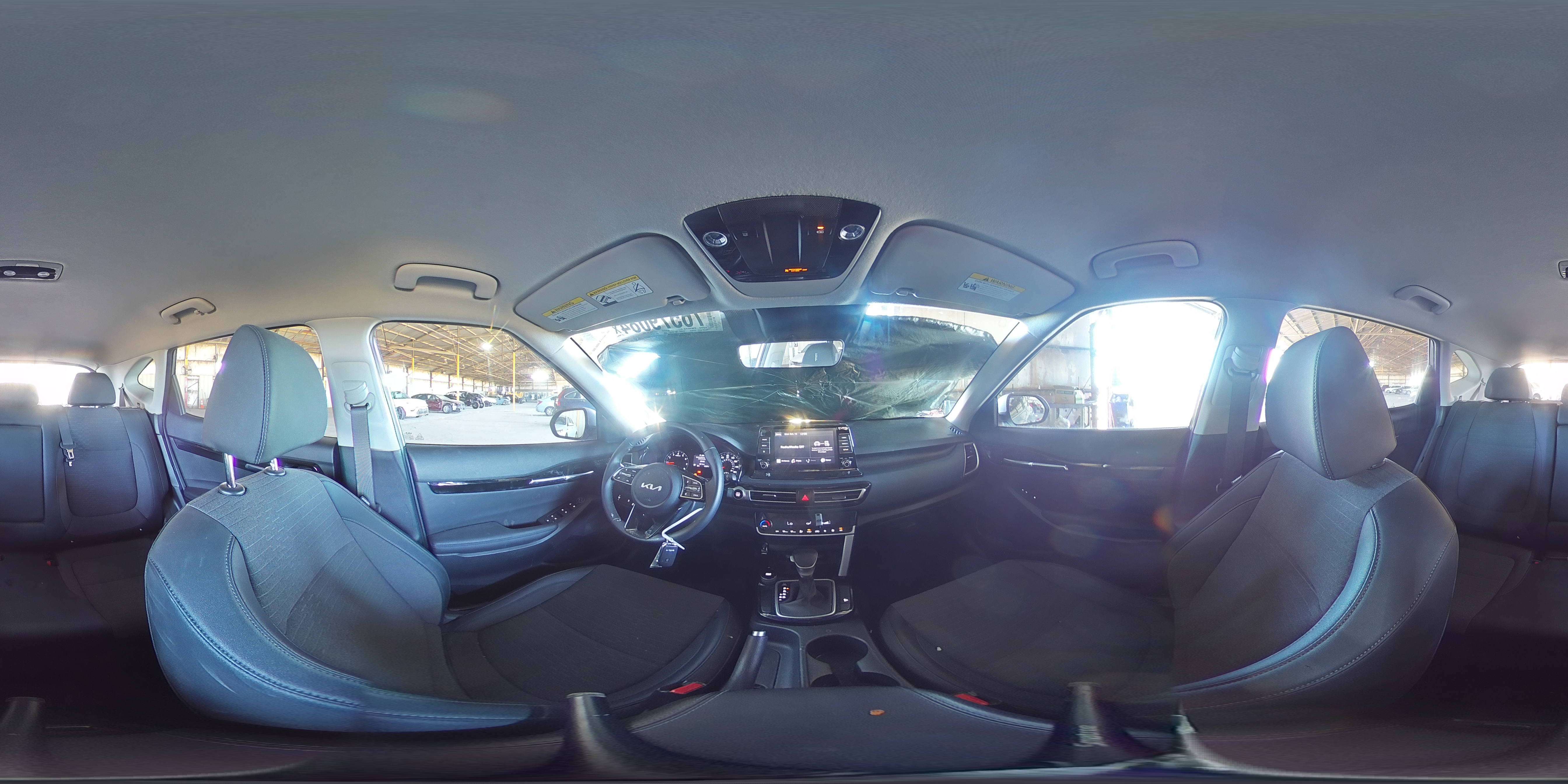 2023 Kia Seltos - Image 13
