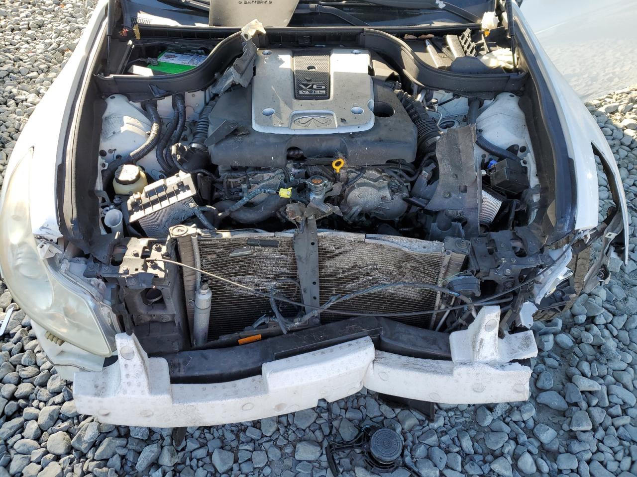 2009 Infiniti G - Image 12