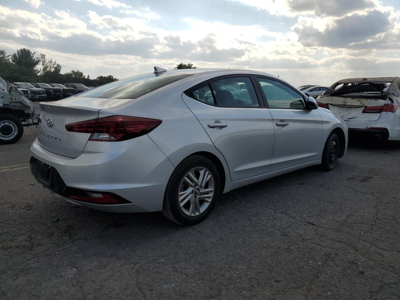 5NPD84LF2KH449610 2019 Hyundai Elantra Sel