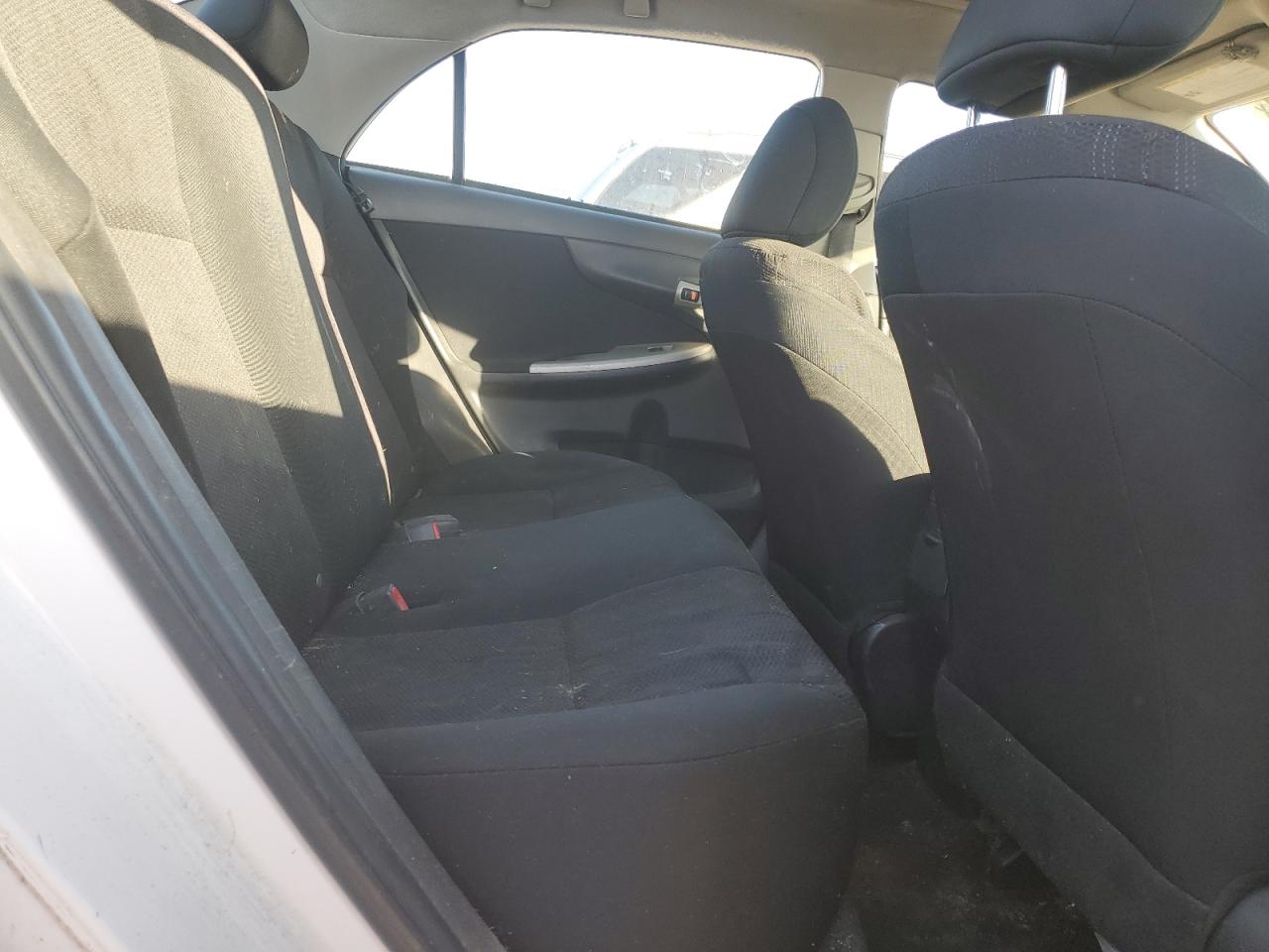 2011 Toyota Corolla Base VIN: 2T1BU4EE6BC598984 Lot: 77956244