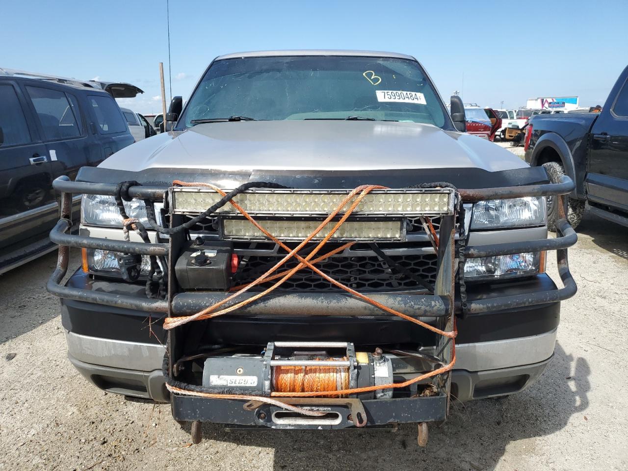 2005 Chevrolet Silverado K2500 Heavy Duty VIN: 1GCHK23255F838549 Lot: 75990484