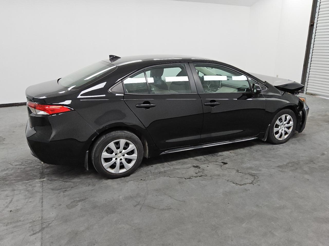 2021 Toyota Corolla - Image 3