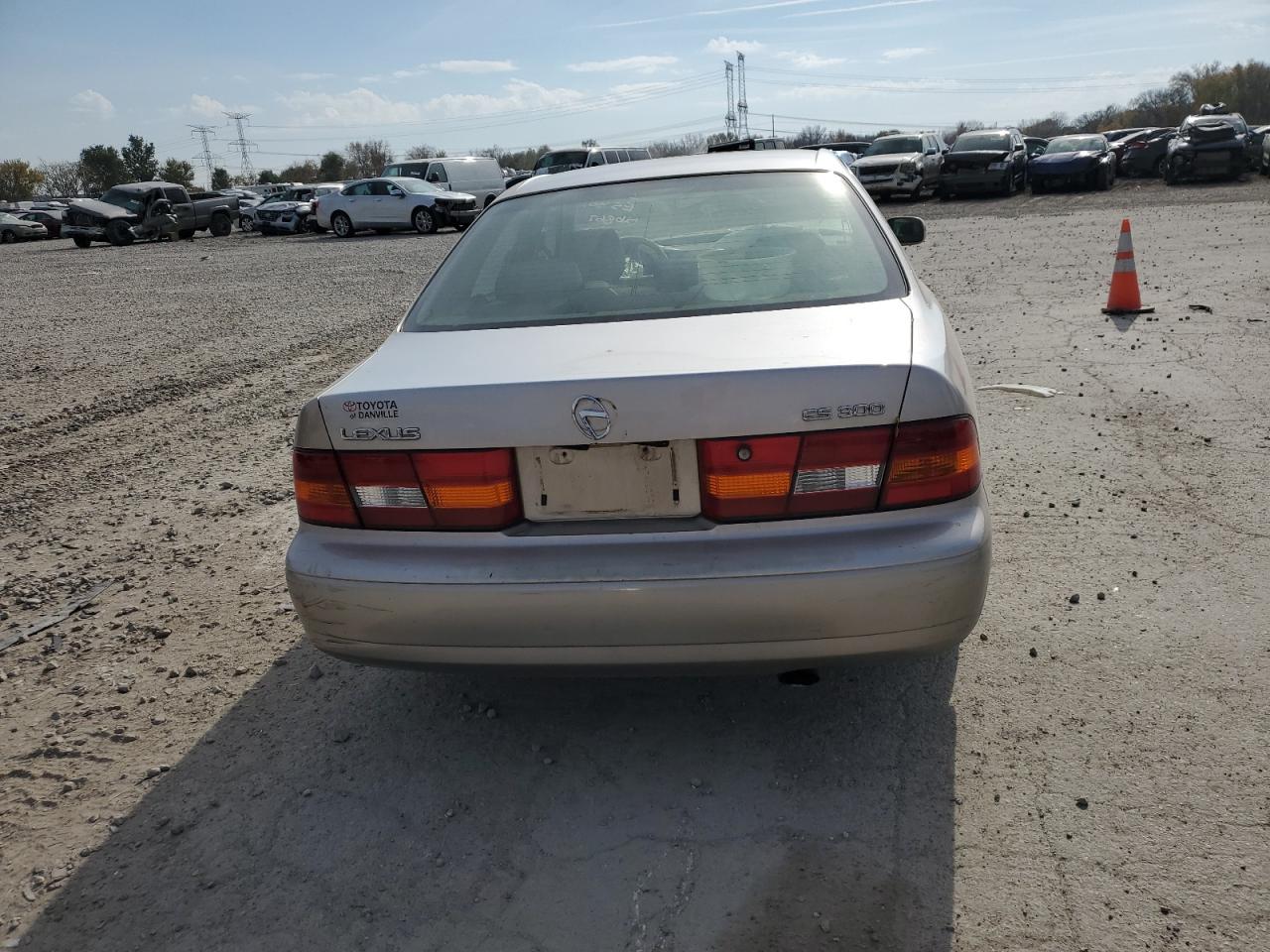 1998 Lexus Es 300 VIN: JT8BF28G1W5016867 Lot: 78451244