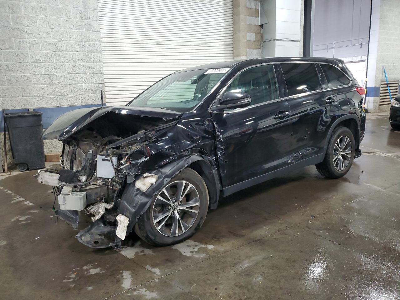 5TDBZRFH4KS916230 2019 Toyota Highlander Le