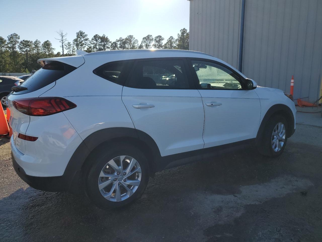 2021 Hyundai Tucson - Image 3
