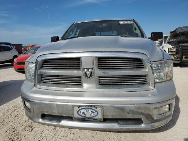  DODGE RAM 1500 2012 Серебристый