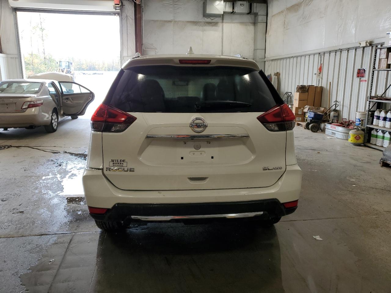 2018 Nissan Rogue - Image 6