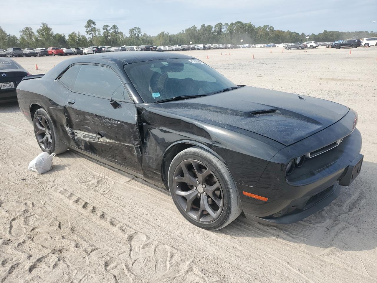 2015 Dodge Challenger - Image 4