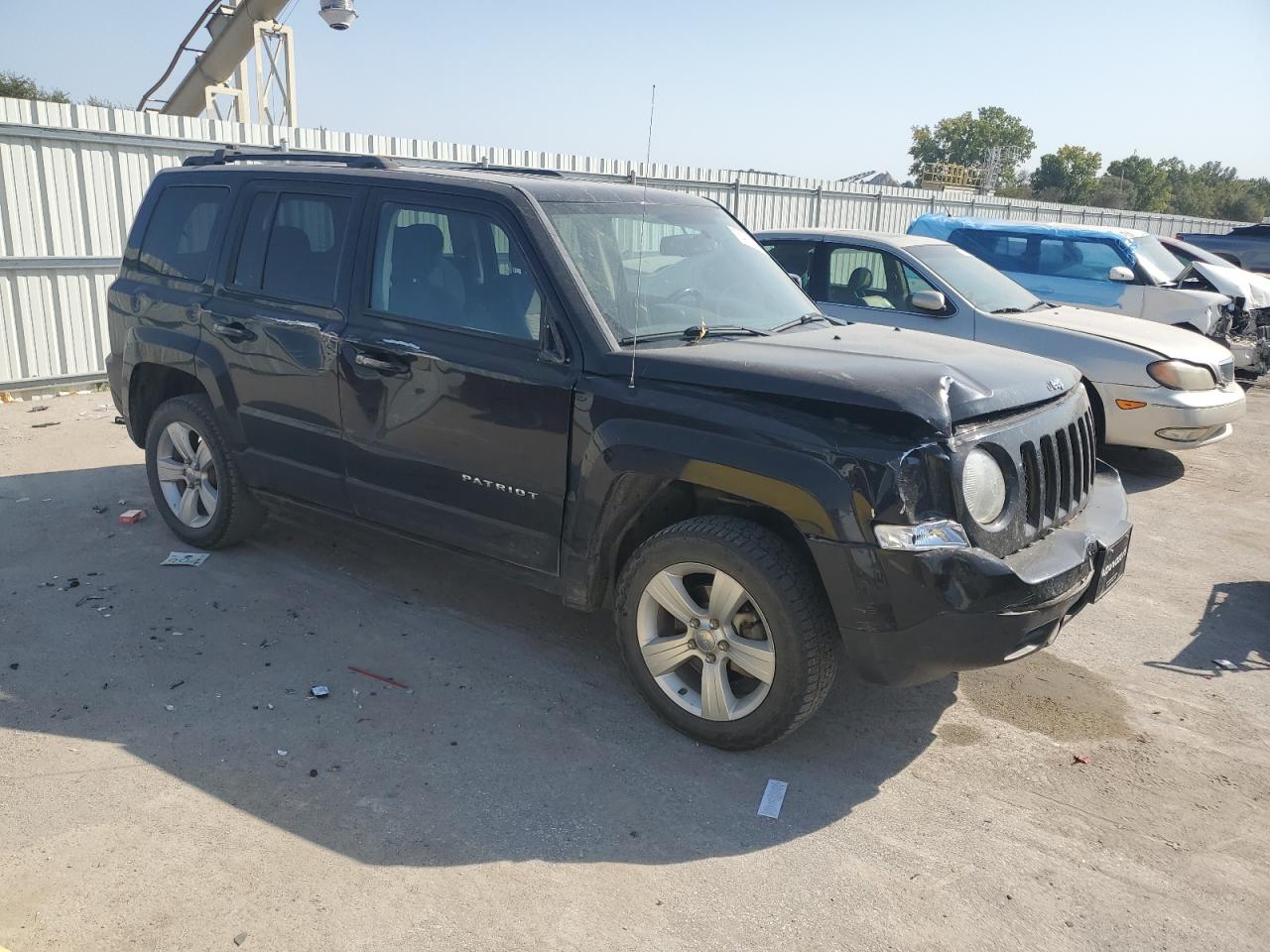 VIN 1C4NJRFB0FD183708 2015 JEEP PATRIOT no.4