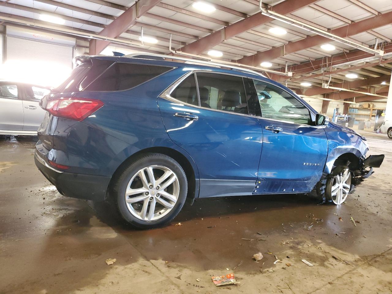 2020 Chevrolet Equinox - Image 3