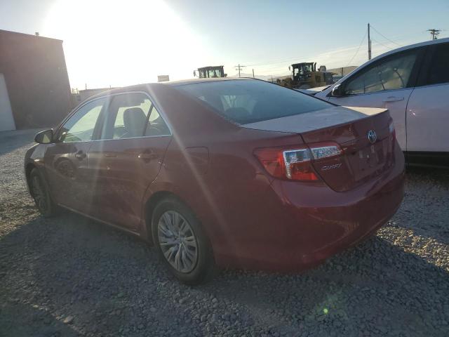 Седани TOYOTA CAMRY 2012 Червоний