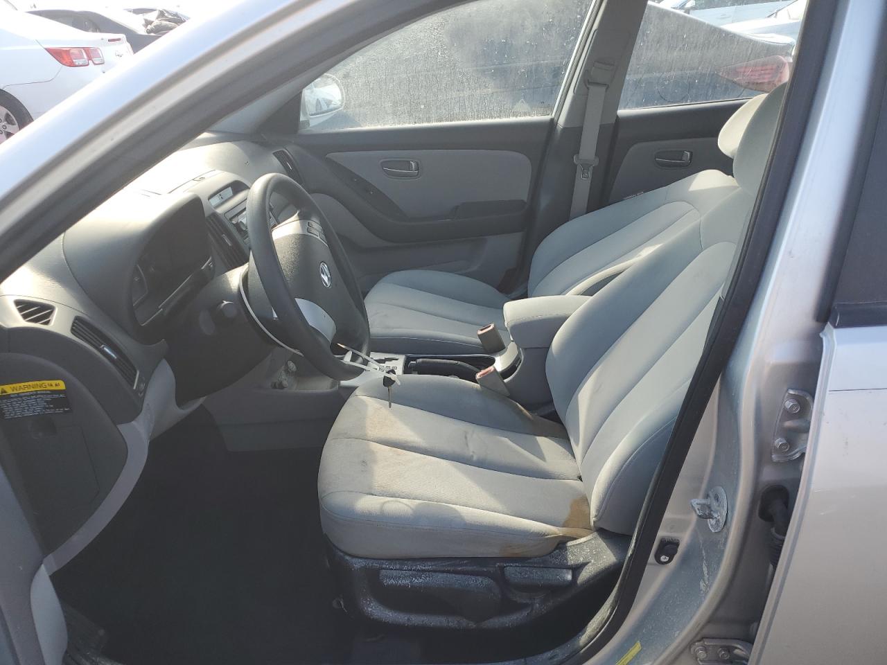 2009 Hyundai Elantra - Image 7