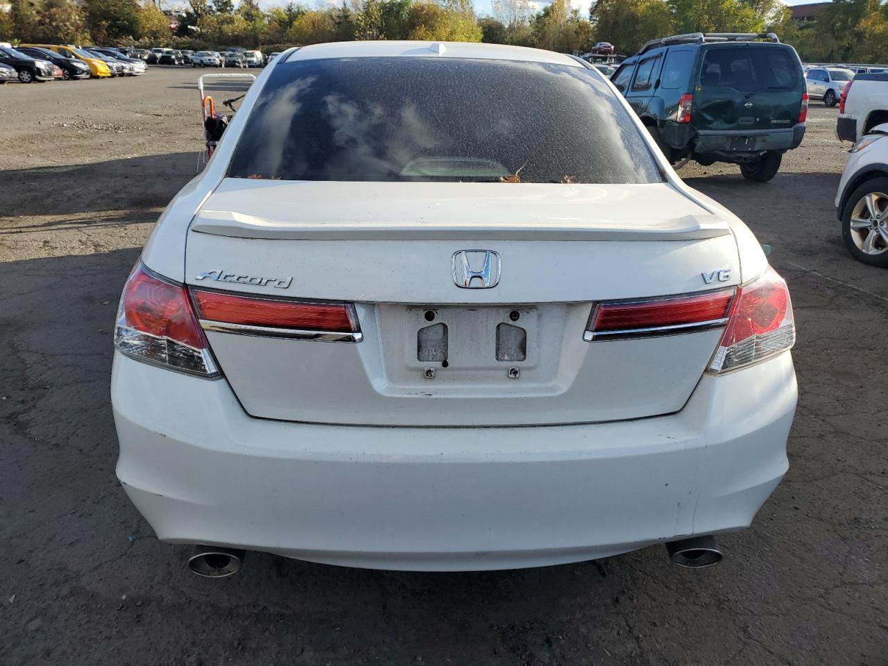 2011 Honda Accord Exl VIN: 1HGCP3F81BA030758 Lot: 75696904