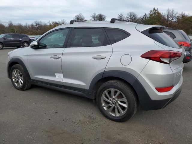  HYUNDAI TUCSON 2016 Серебристый