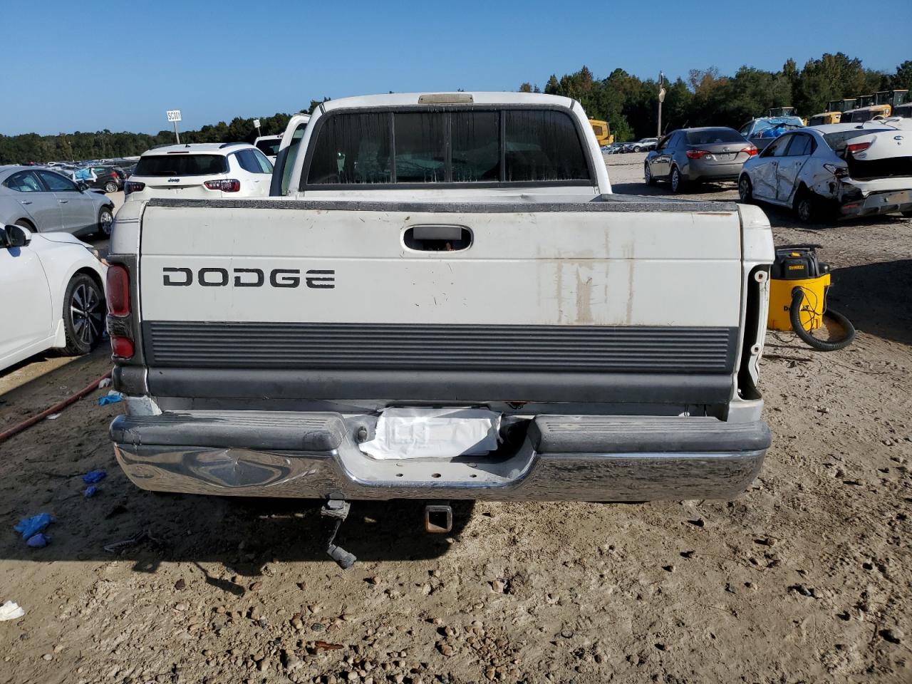 2000 Dodge Ram 1500 VIN: 3B7HC13Z1YG158901 Lot: 75700554