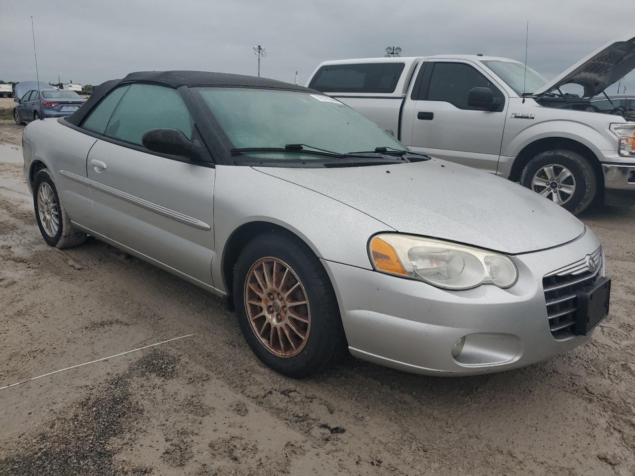2004 Chrysler Sebring - Image 4