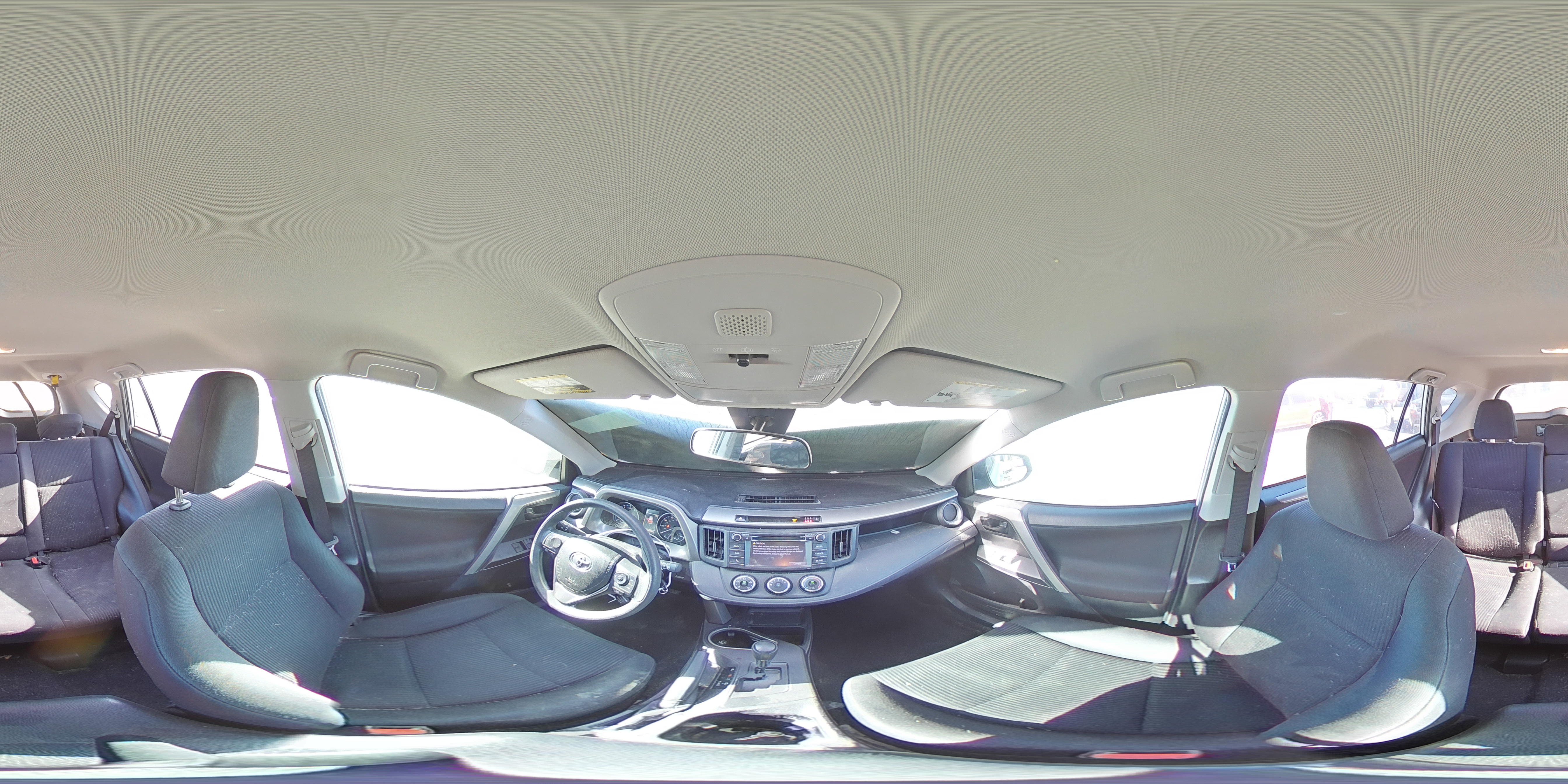 2018 Toyota RAV 4 - Image 16