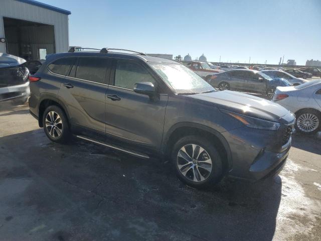  TOYOTA HIGHLANDER 2022 Szary