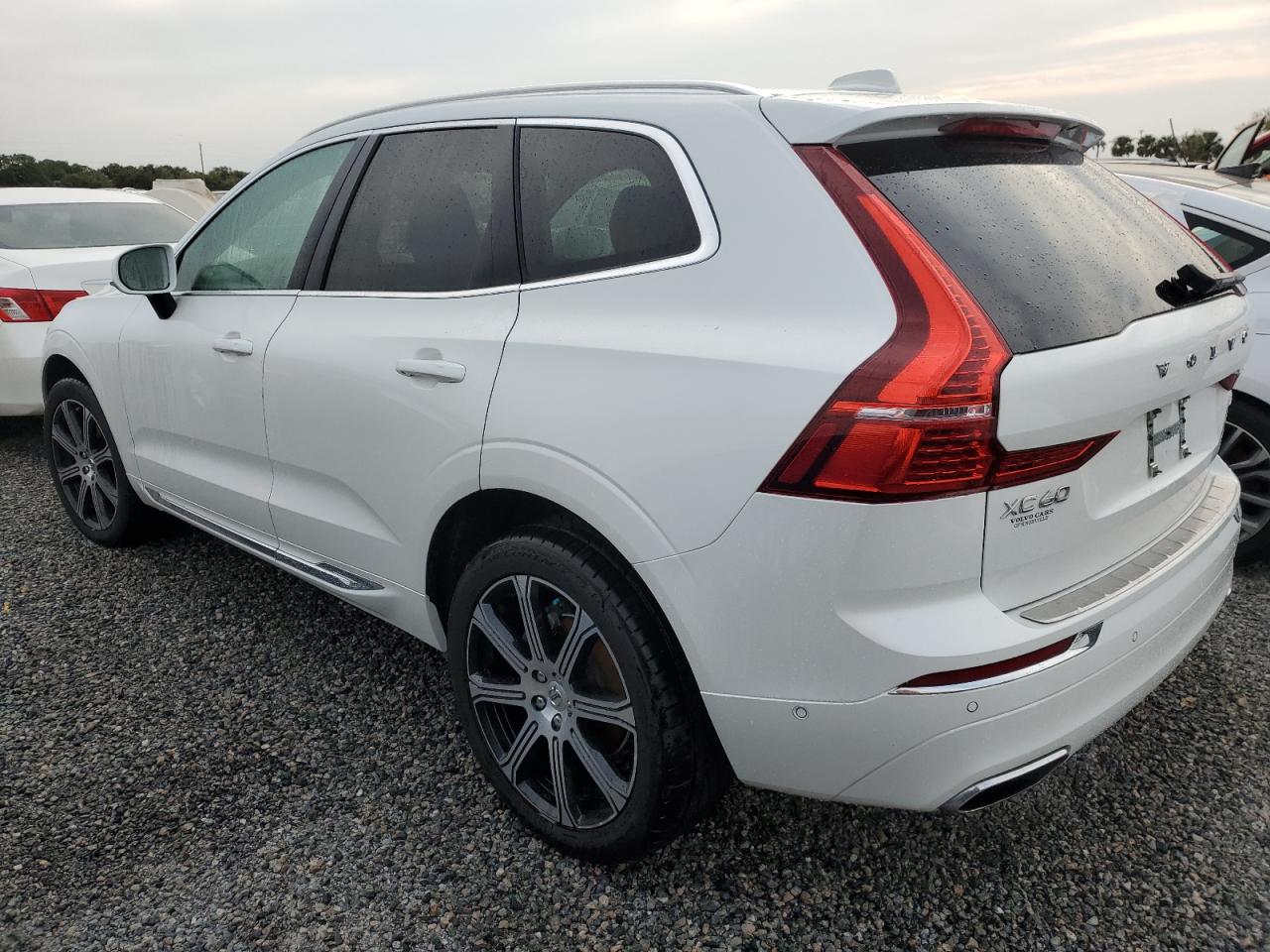 VIN YV4102RLXM1875144 2021 VOLVO XC60 no.2