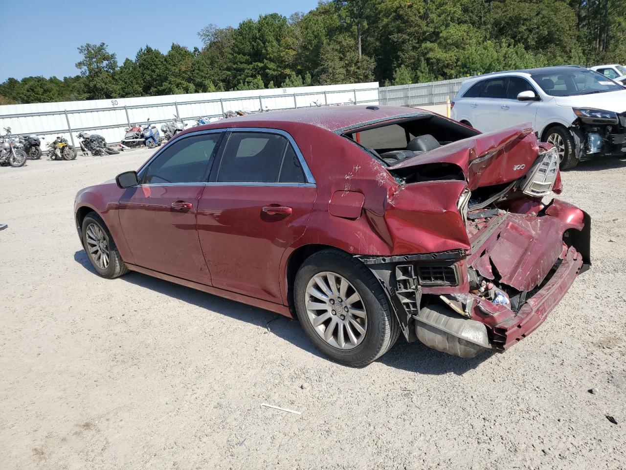 2014 Chrysler 300 - Image 2
