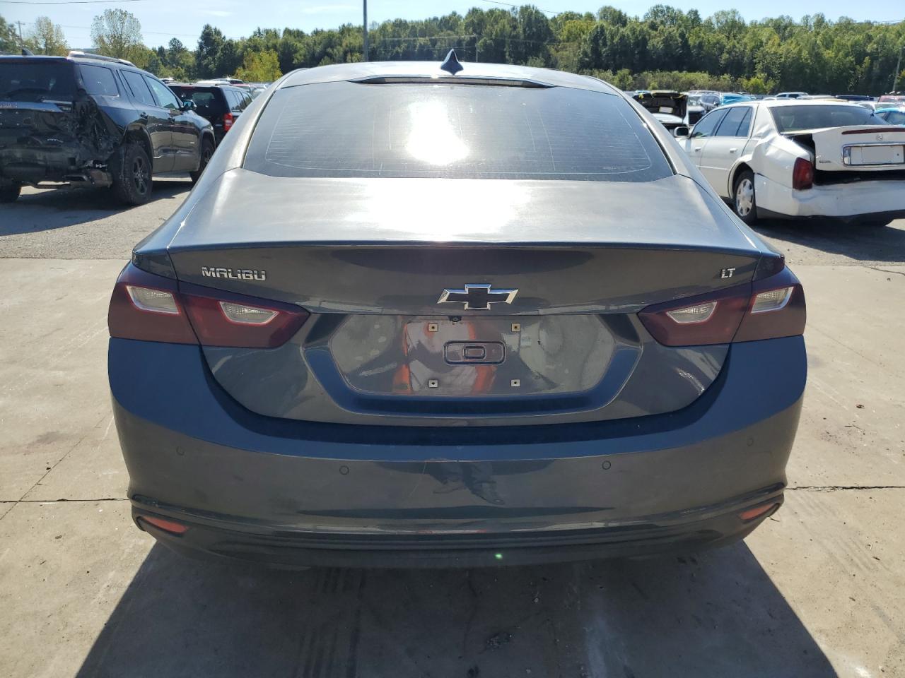 2016 Chevrolet Malibu - Image 6