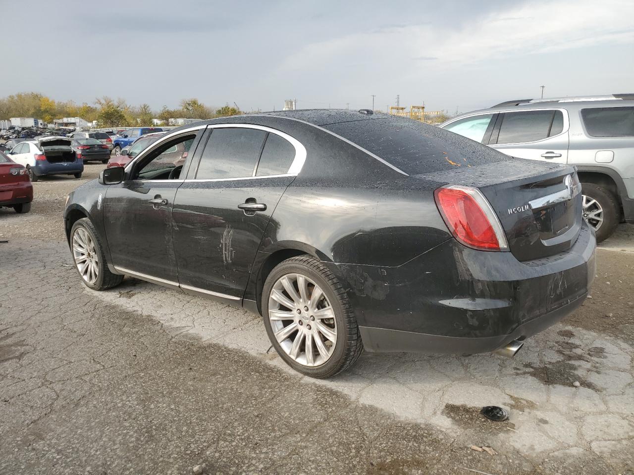 2010 Lincoln MKS - Image 2