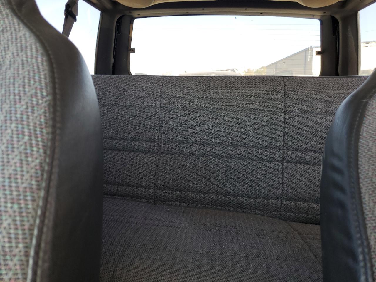 2001 Jeep Grand Cherokee - Image 10