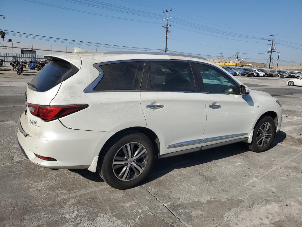 2017 Infiniti QX60 - Image 3