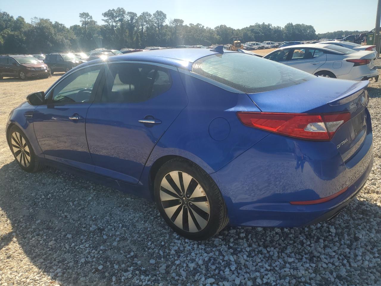2013 Kia Optima - Image 2