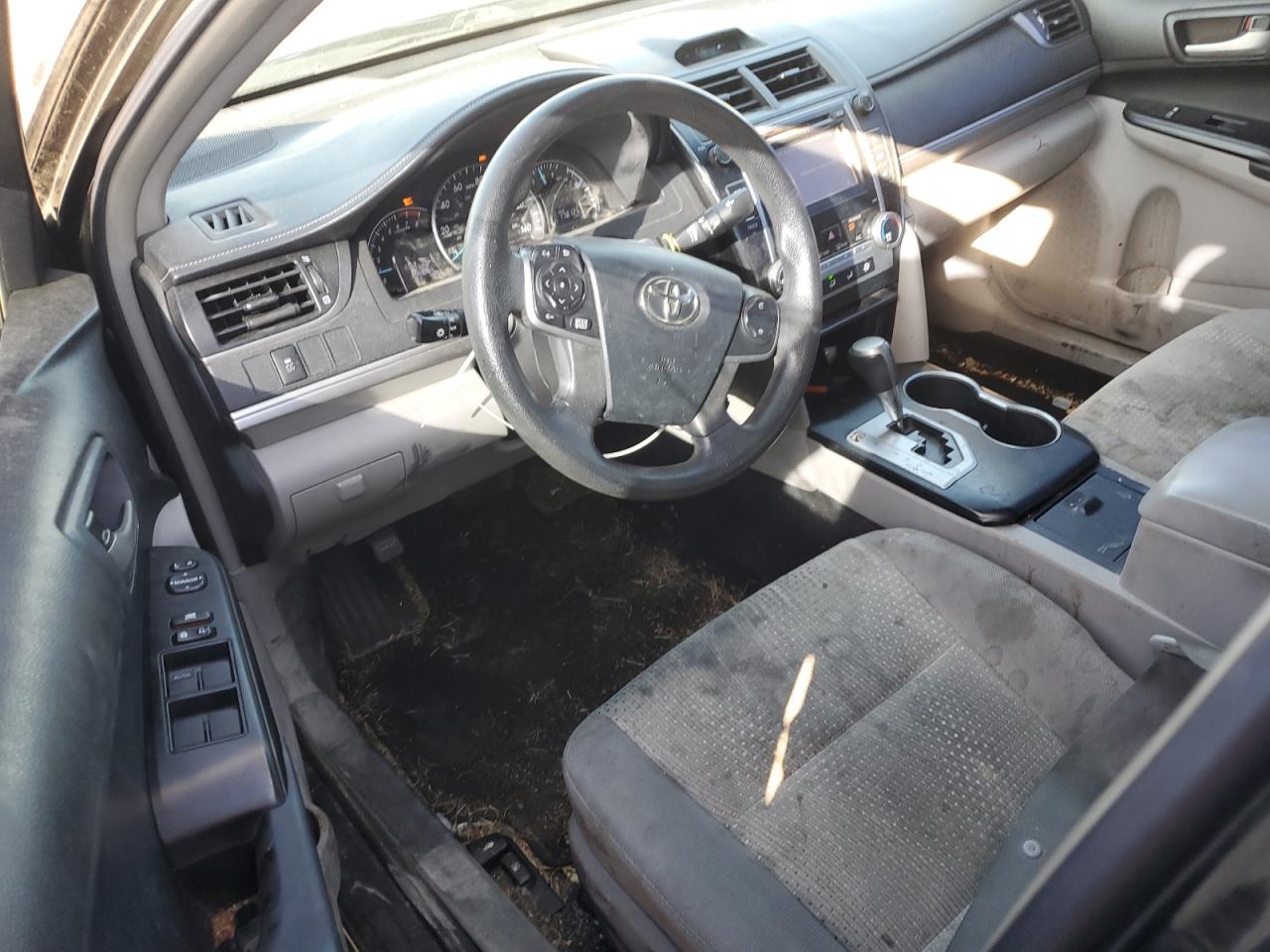 2012 Toyota Camry - Image 8