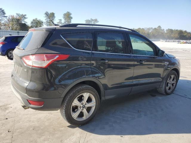  FORD ESCAPE 2015 Czarny