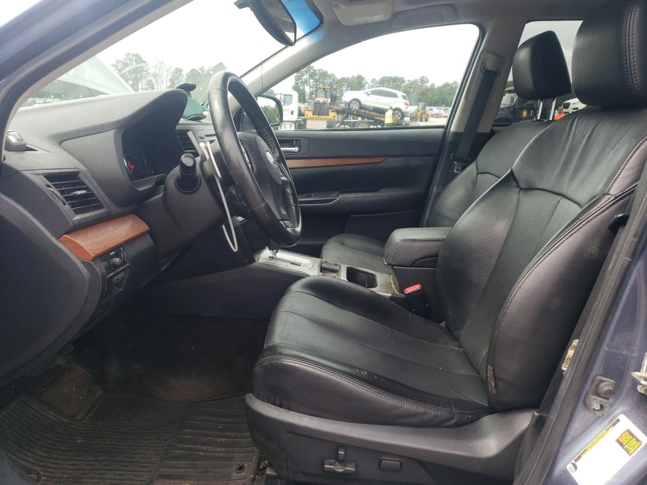 2013 Subaru Outback - Image 7
